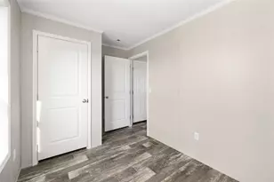 38 Lowell Ave, Pawtucket, RI 02861 - Photo 14