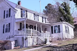 18 Tucker Ave, Tiverton, RI 02878 - Photo 1