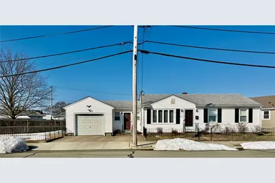 327 Rhode Island Avenue, Pawtucket, RI 02860 - Photo 4