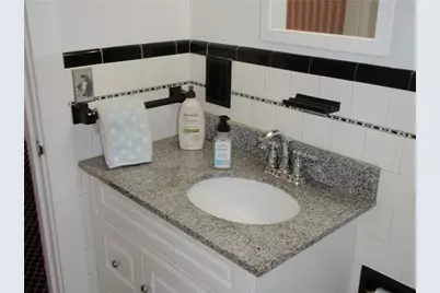 232 Greenwood Avenue, Warwick, RI 02886 - Photo 10