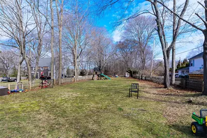 95 West Main Street, North Kingstown, RI 02852 - Photo 42