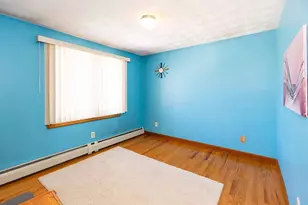 21 Chesterfield Ave, Warwick, RI 02889 - Photo 16