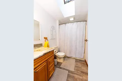 21 Chesterfield Avenue, Warwick, RI 02889 - Photo 12