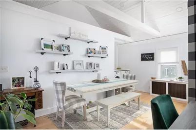 22 Dearborn Street #2, Newport, RI 02840 - Photo 6