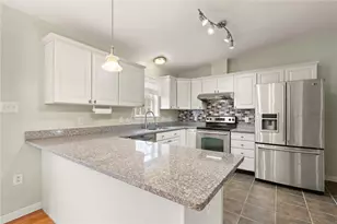 6 Timber Walk Ave, West Warwick, RI 02893 - Photo 12