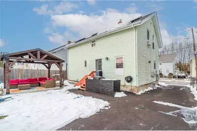 17 Beecher Street, Pawtucket, RI 02860 - Photo 16