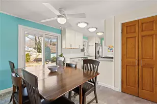 22 Grassy Plain Rd, East Providence, RI 02915 - Photo 8