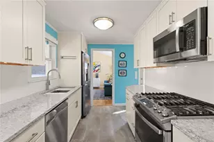 22 Grassy Plain Rd, East Providence, RI 02915 - Photo 10