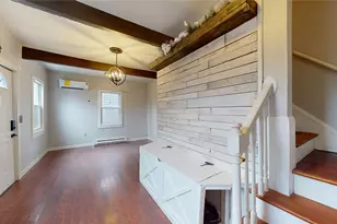 29 Gibbons Ave, Warwick, RI 02889 - Photo 2