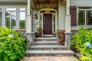 1 Victoria Dr, Smithfield, RI 02917 - Photo 8