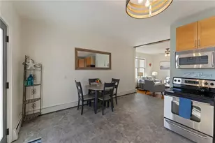 15 Narragansett Ave, Newport, RI 02840 - Photo 8