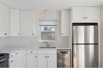 180 Grassmere Avenue, East Providence, RI 02914 - Photo 20