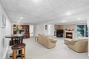 4 Melrose Dr, Coventry, RI 02816 - Photo 30