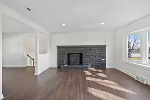 69 W View Ave, Cranston, RI 02920 - Photo 6