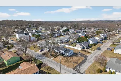 69 West View Avenue, Cranston, RI 02920 - Photo 34