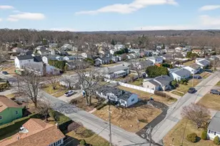 69 W View Ave, Cranston, RI 02920 - Photo 34