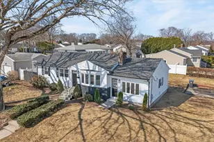 69 W View Ave, Cranston, RI 02920 - Photo 26