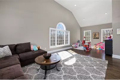 25 Hoyer Court, East Greenwich, RI 02818 - Photo 18