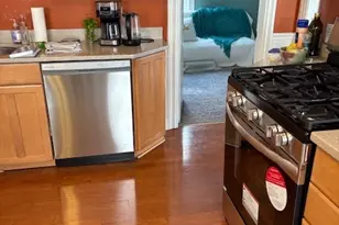 4 Mansfield St, Providence, RI 02908 - Photo 2