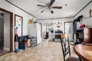 79 W Cole St, Pawtucket, RI 02860 - Photo 10