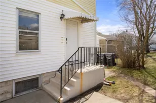 79 W Cole St, Pawtucket, RI 02860 - Photo 18