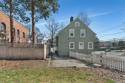 98 Butler Avenue, Providence, RI 02906 - Photo 32