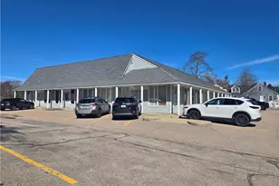 22 Southwest Ave, Jamestown, RI 02835 - Photo 2