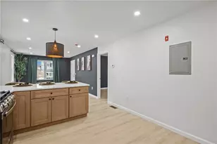 19 Newbury St, Providence, RI 02904 - Photo 12