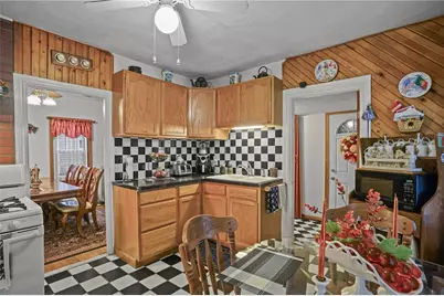 172 Ivy Street, East Providence, RI 02914 - Photo 16