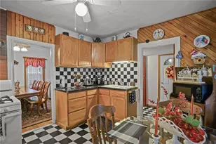 172 Ivy St, East Providence, RI 02914 - Photo 16