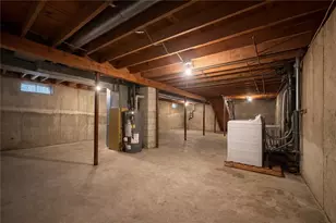 87 Pinehurst Ave, Providence, RI 02908 - Photo 8