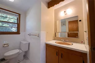 87 Pinehurst Ave, Providence, RI 02908 - Photo 6