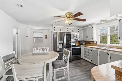 17 Bellaire Avenue, West Warwick, RI 02893 - Photo 8