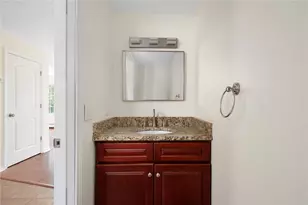 52 Lincoln St, Smithfield, RI 02917 - Photo 16