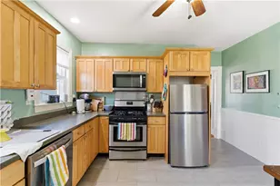 19 Carrington Ave, Providence, RI 02906 - Photo 22