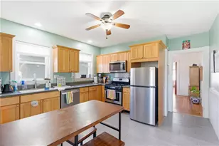 19 Carrington Ave, Providence, RI 02906 - Photo 20