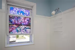 70 Carroll Ave, Newport, RI 02840 - Photo 40