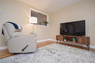 70 Carroll Ave, Newport, RI 02840 - Photo 12