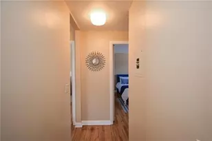 70 Carroll Ave, Newport, RI 02840 - Photo 10