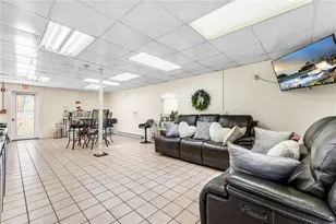 1605 Main St, West Warwick, RI 02893 - Photo 20