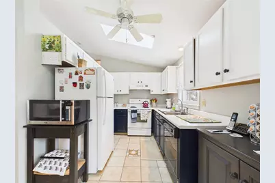 44 Carriage Lane, South Kingstown, RI 02881 - Photo 4