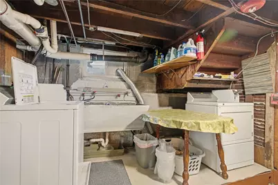 982 York Avenue, Pawtucket, RI 02861 - Photo 42