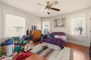 982 York Ave, Pawtucket, RI 02861 - Photo 14