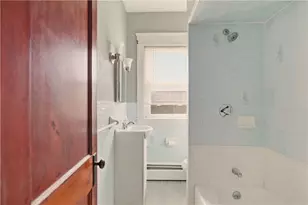 982 York Ave, Pawtucket, RI 02861 - Photo 40