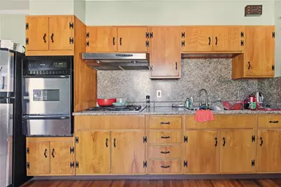 982 York Avenue, Pawtucket, RI 02861 - Photo 10