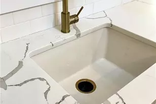 32 E Bowery St, Newport, RI 02840 - Photo 4