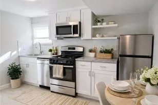 40 Bourne St, Bristol, RI 02809 - Photo 1