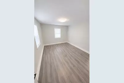 40 Bourne Street #Rear, Bristol, RI 02809 - Photo 4