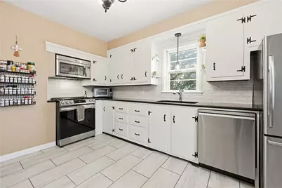 44 Eddy Street, Cumberland, RI 02864 - Photo 4