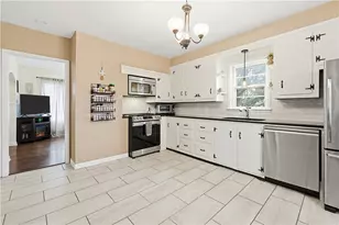 44 Eddy St, Cumberland, RI 02864 - Photo 6